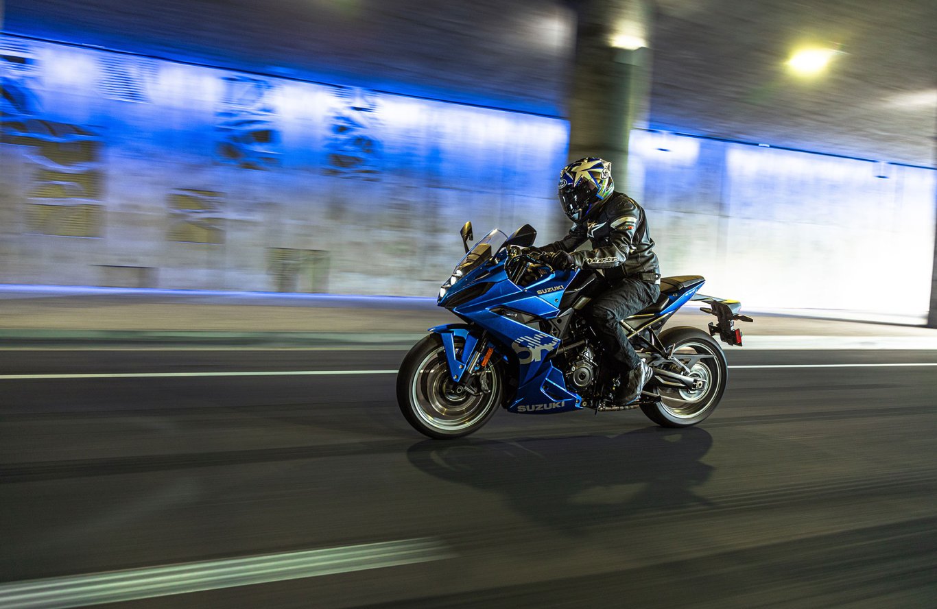 2025 Suzuki GSX 8R Metallic Mat Black No. 2