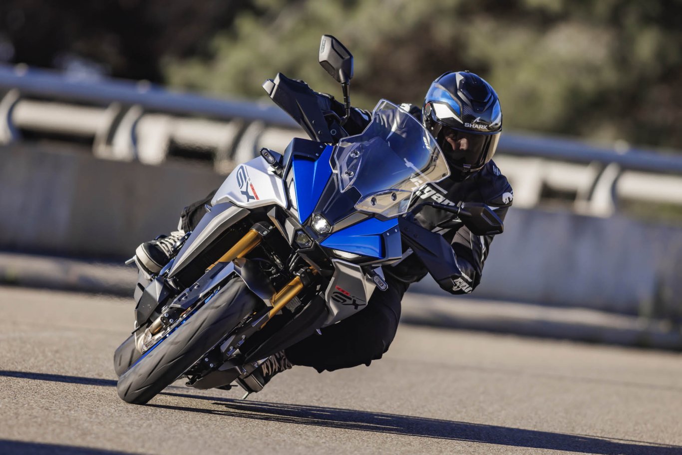 2025 Suzuki GSX S1000GX+