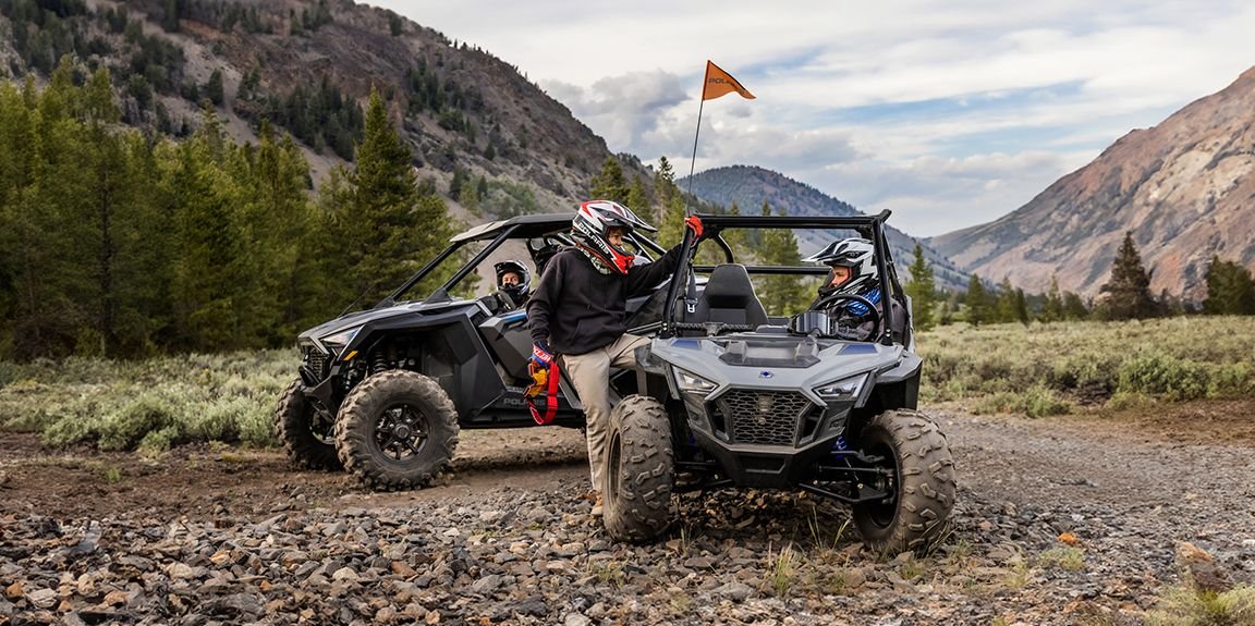 2025 Polaris RZR 200 EFI Indy Red