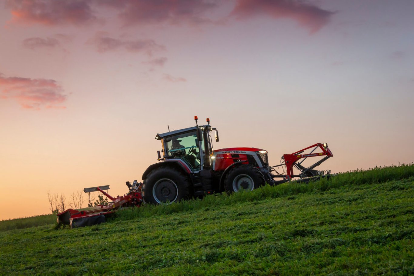 Massey Ferguson MF 8S.205