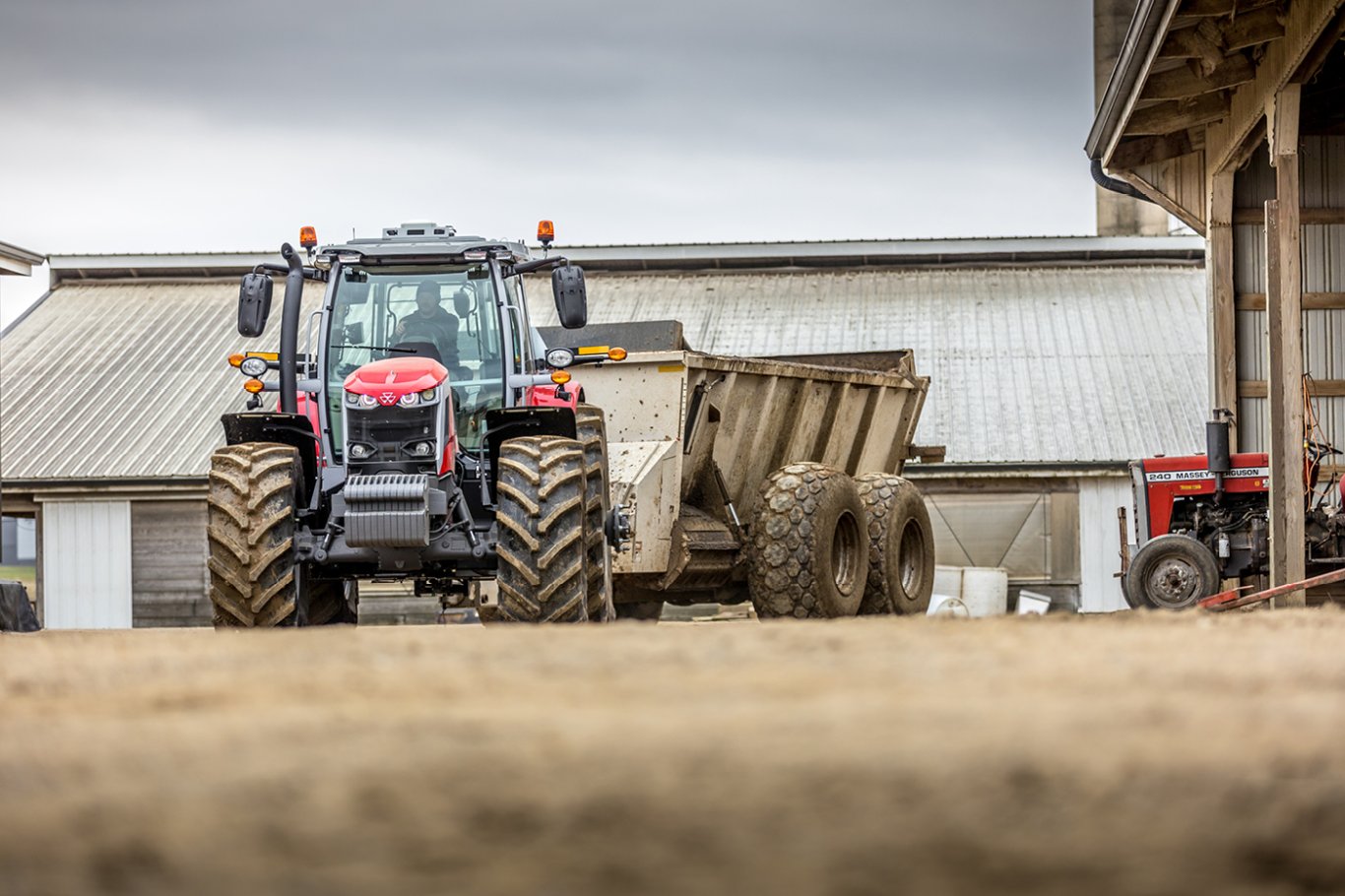 Massey Ferguson MF 7S.165