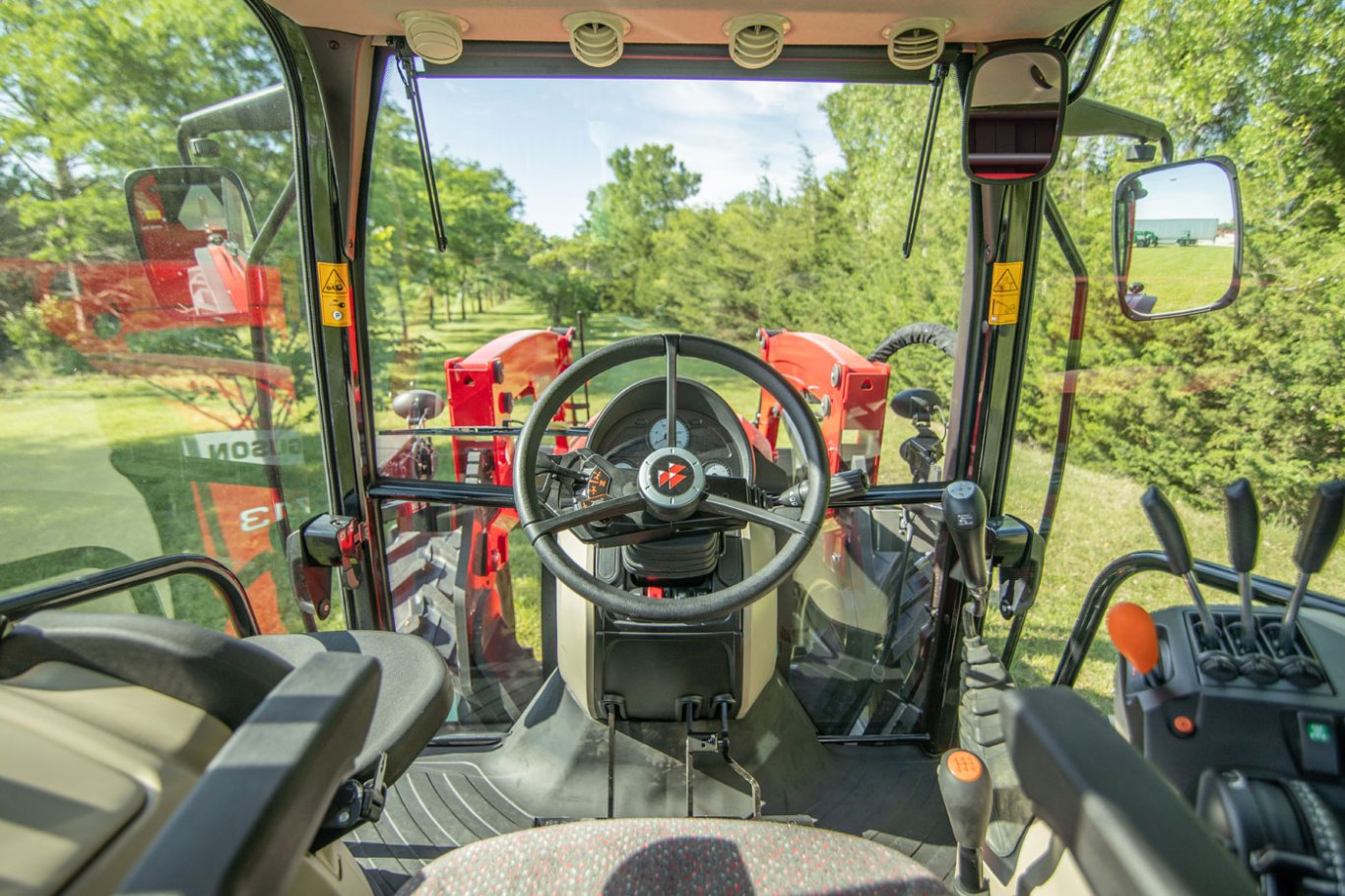 Massey Ferguson MF 6712 6700 Global Series Mid Range Tractors