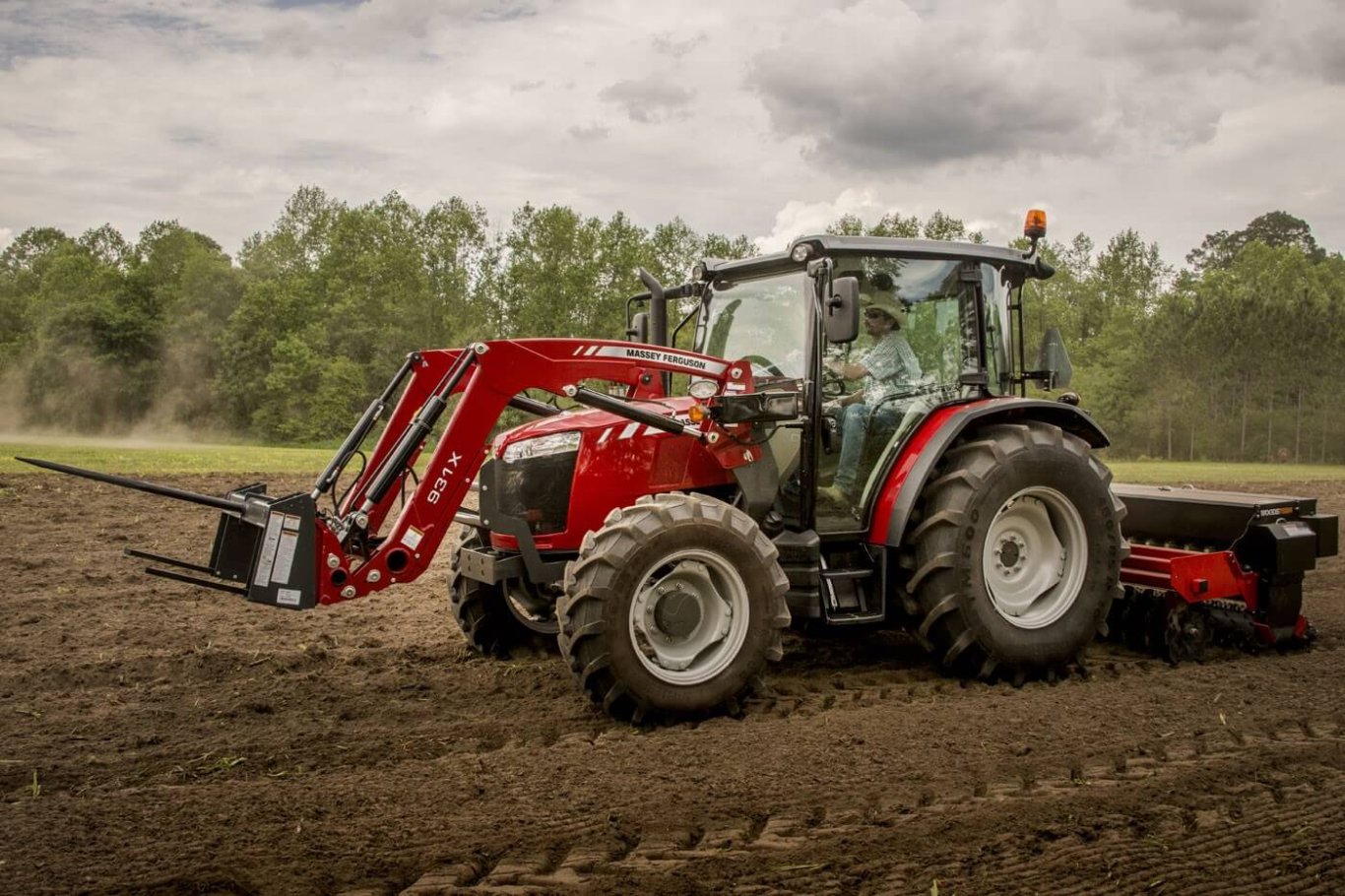 Massey Ferguson 4700 Global Series Utility Tractors MF 4707