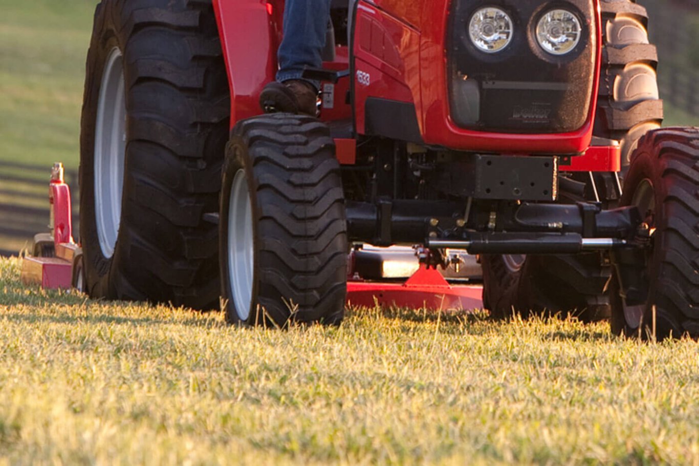 Massey Ferguson MF 1526 Compact Tractor