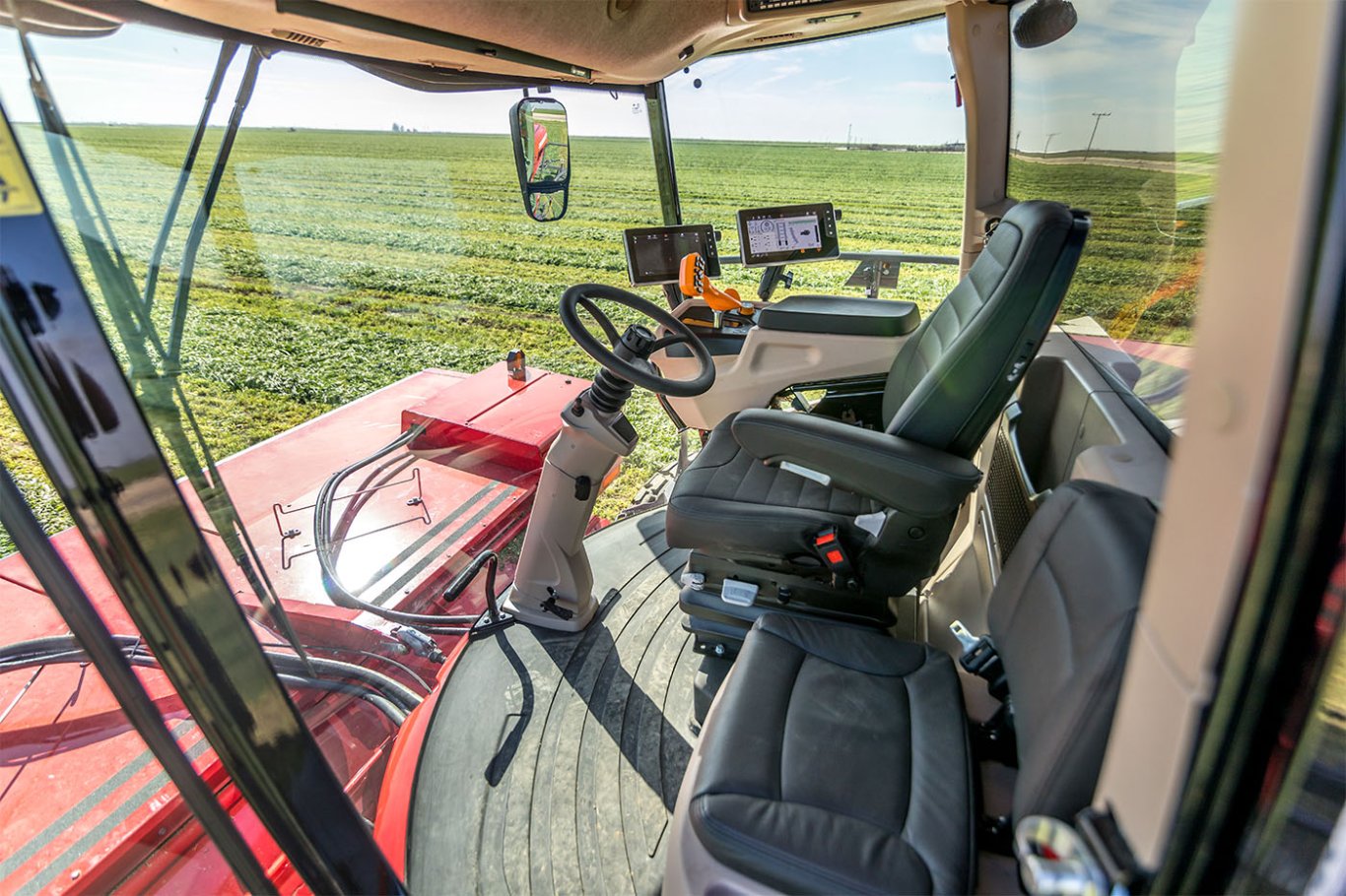 Massey Ferguson WR235 Self Propelled Windrower