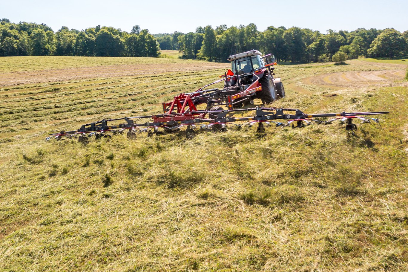 Massey Ferguson MF TD 1028 X TRC Tedders