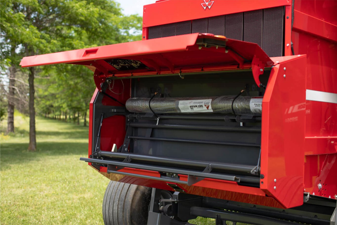 Massey Ferguson MF 2946 A 2900 Series Round Baler