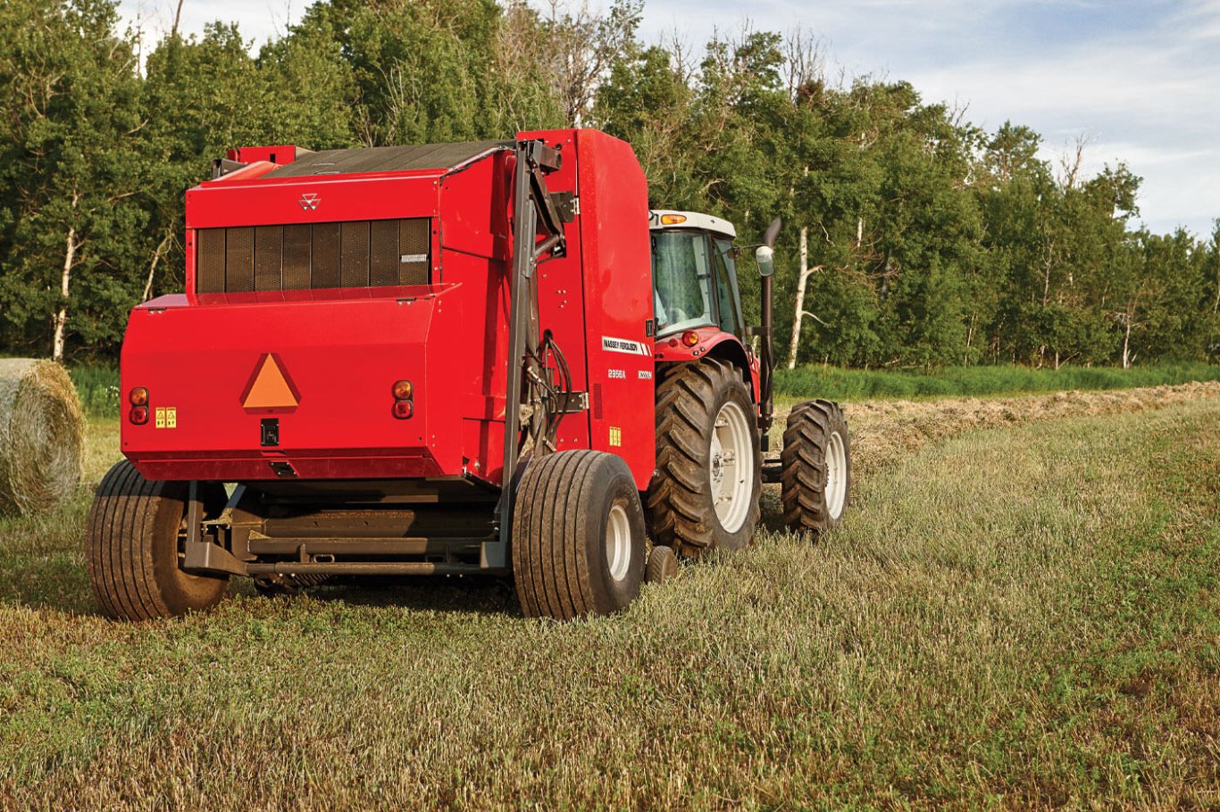 Massey Ferguson MF 2946 A 2900 Series Round Baler