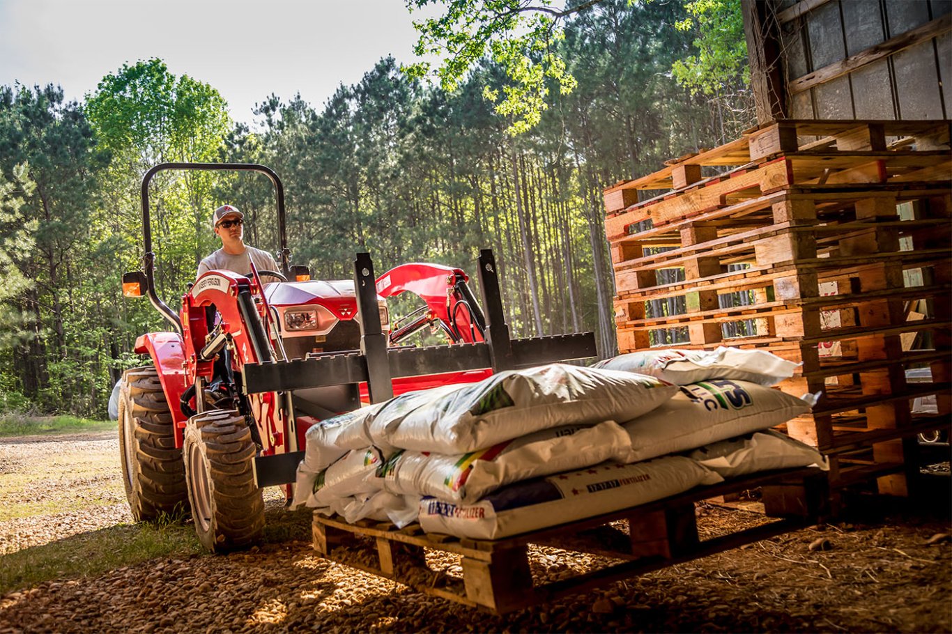 Massey Ferguson MF FL.180 Compact Loaders and Backhoes