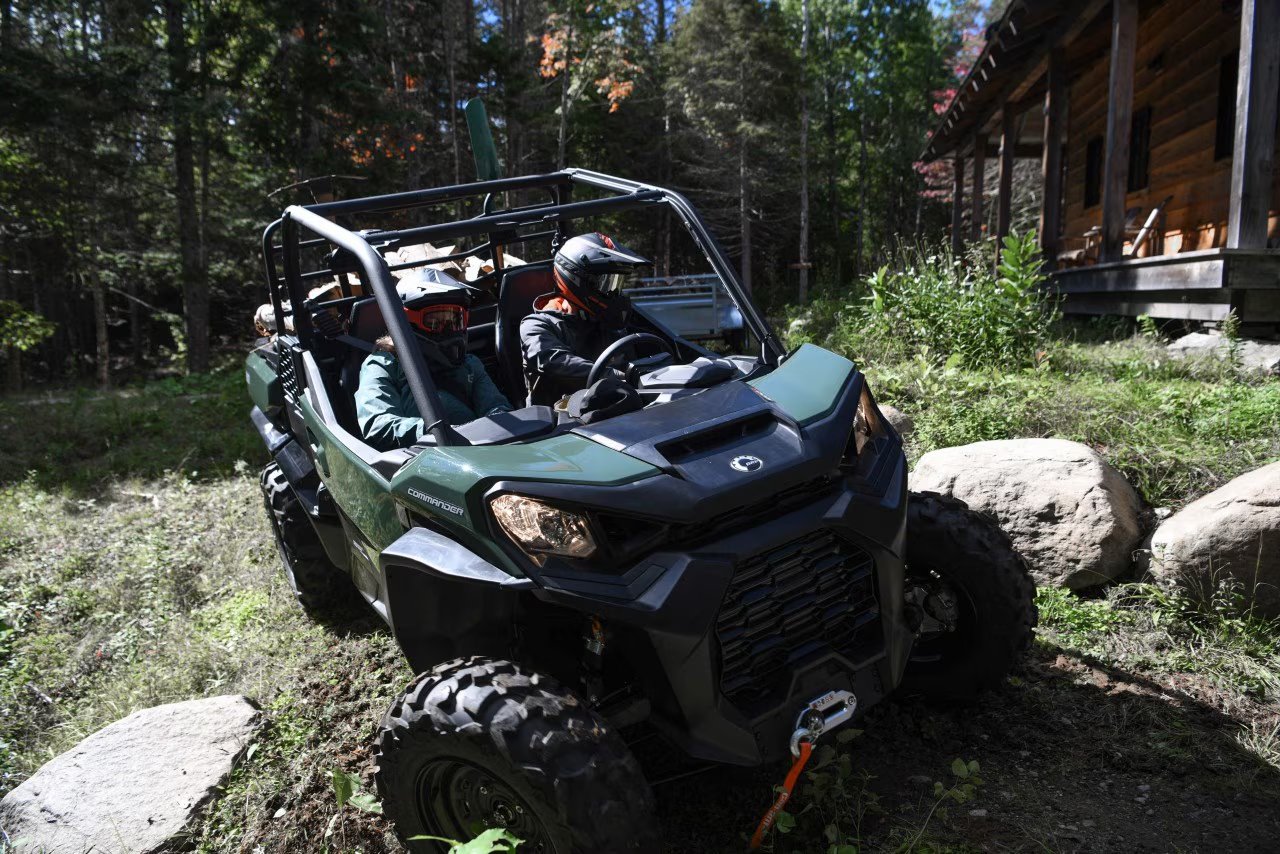 2025 Can Am Commander MAX XT 700 Triple Black