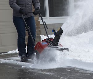 Toro 12 in. (30 cm) Power Shovel® 7.5 Amp Electric Snow Shovel