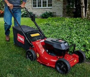 Toro 21 in. (53 cm) Heavy Duty Variable Speed Zone Start 60V MAX* Electric Battery 2 Bail with (2) 7.5Ah Batteries and Charger