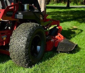 Toro 4000 Series MyRIDE® HDX 52 in. (132 cm) 31 hp 999cc