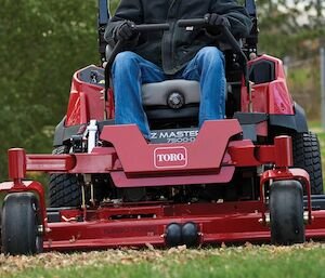 Toro 7500 D Series 72 in. (183 cm) 25 hp 1267cc Diesel Rear Discharge