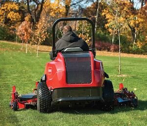 Toro 7500 D Series 72 in. (183 cm) 25 hp 1267cc Diesel Rear Discharge