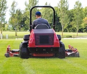 Toro 7500 D Series 60 in. (152 cm) 25 hp 1267cc Diesel