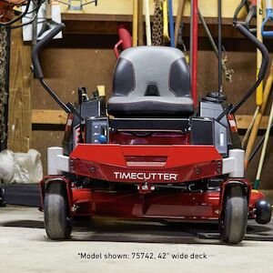 TORO 34 IN TIMECUTTER ZERO TURN MOWER