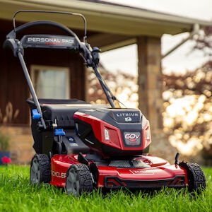 Toro 60V Max* 22 in. (56cm) Recycler® w/ Personal Pace® & SmartStow® Lawn Mower with 8.0Ah Battery