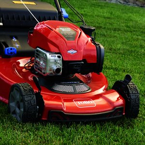 Toro 22 in. (56cm) Recycler® w/ Personal Pace® & SmartStow® Gas Lawn Mower