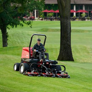 Toro Groundsmaster® 4300 7.5ft (2.3m) Cutting Width