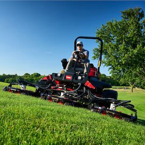 Toro Groundsmaster® 4500 9ft (2.7m) Cutting Width