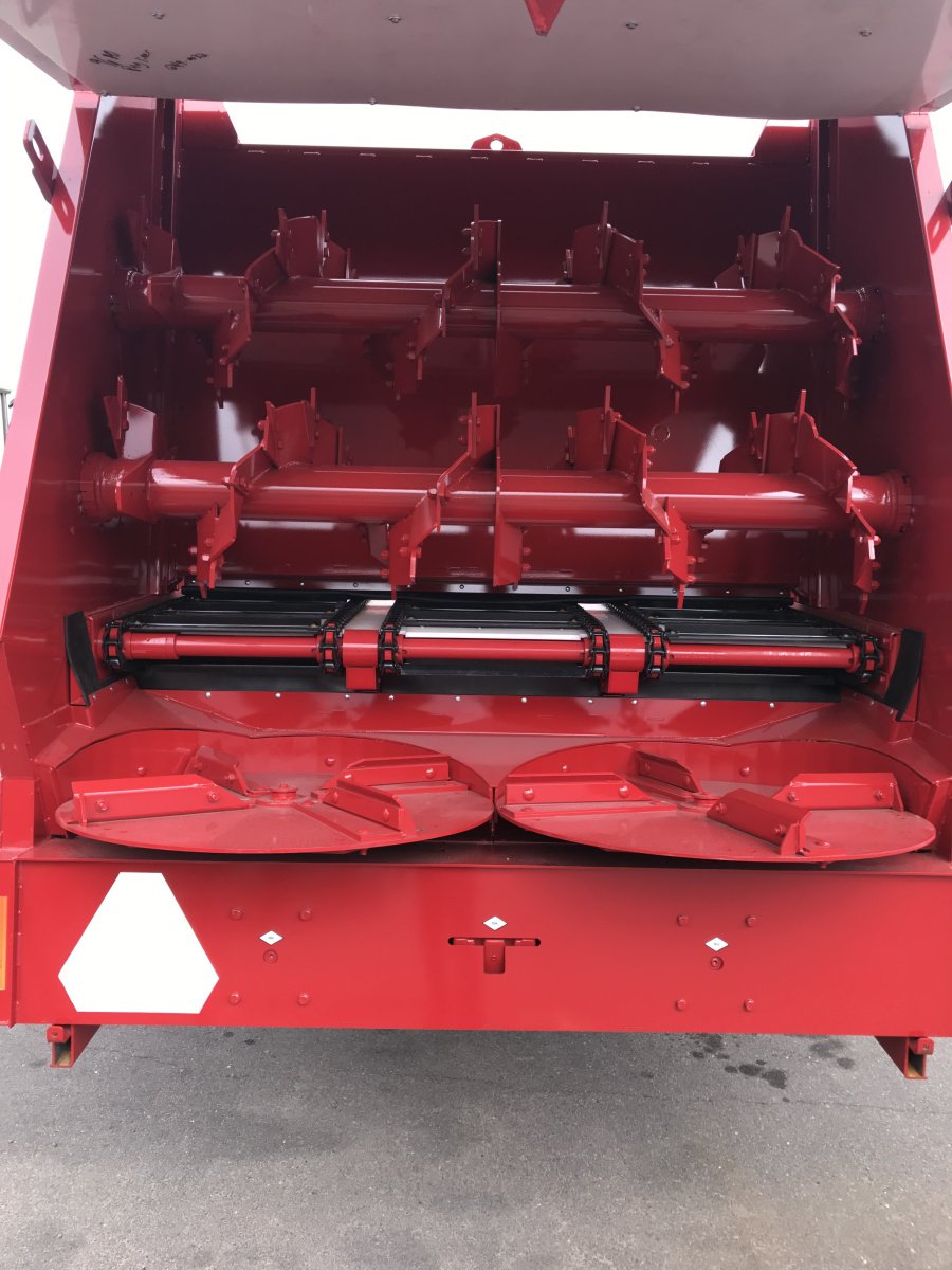 Meyer Manufacturing Crop Pro Precision Spreaders