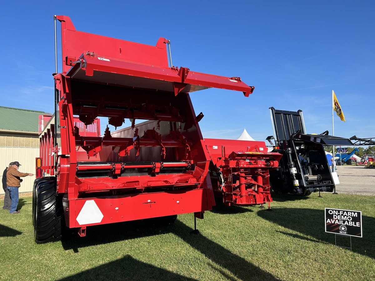 Meyer Manufacturing Crop Pro Precision Spreaders