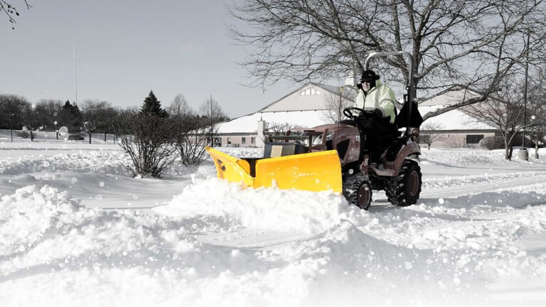 Fisher TRAILBLAZER™ HEAVY DUTY V PLOW