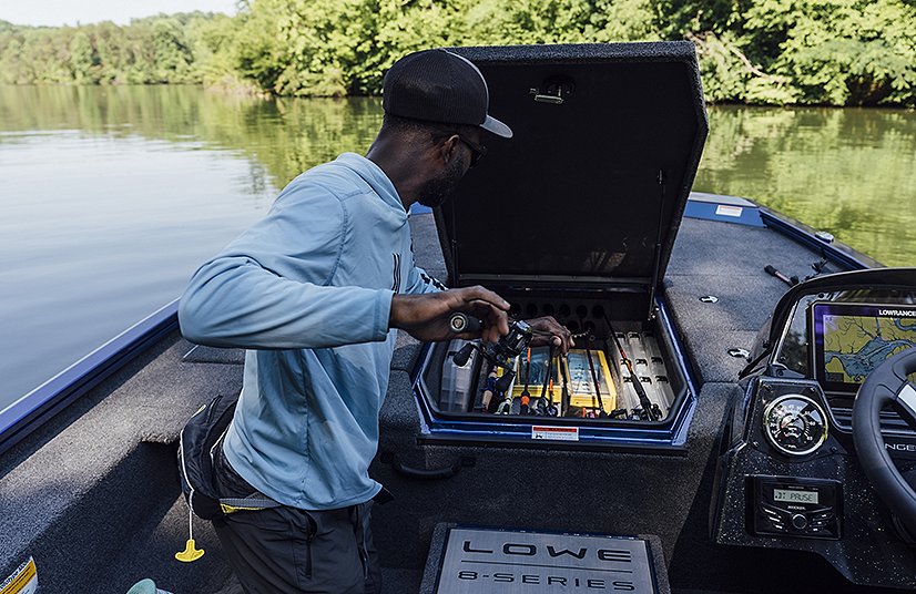 2025 Lowe Boats Stinger 188 Metallic Silver