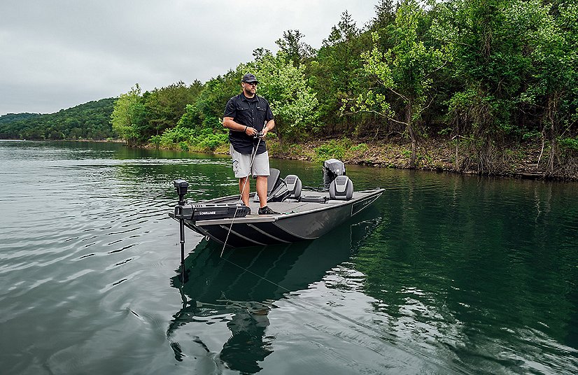 2025 Lowe Boats Stinger 195B Metallic Black