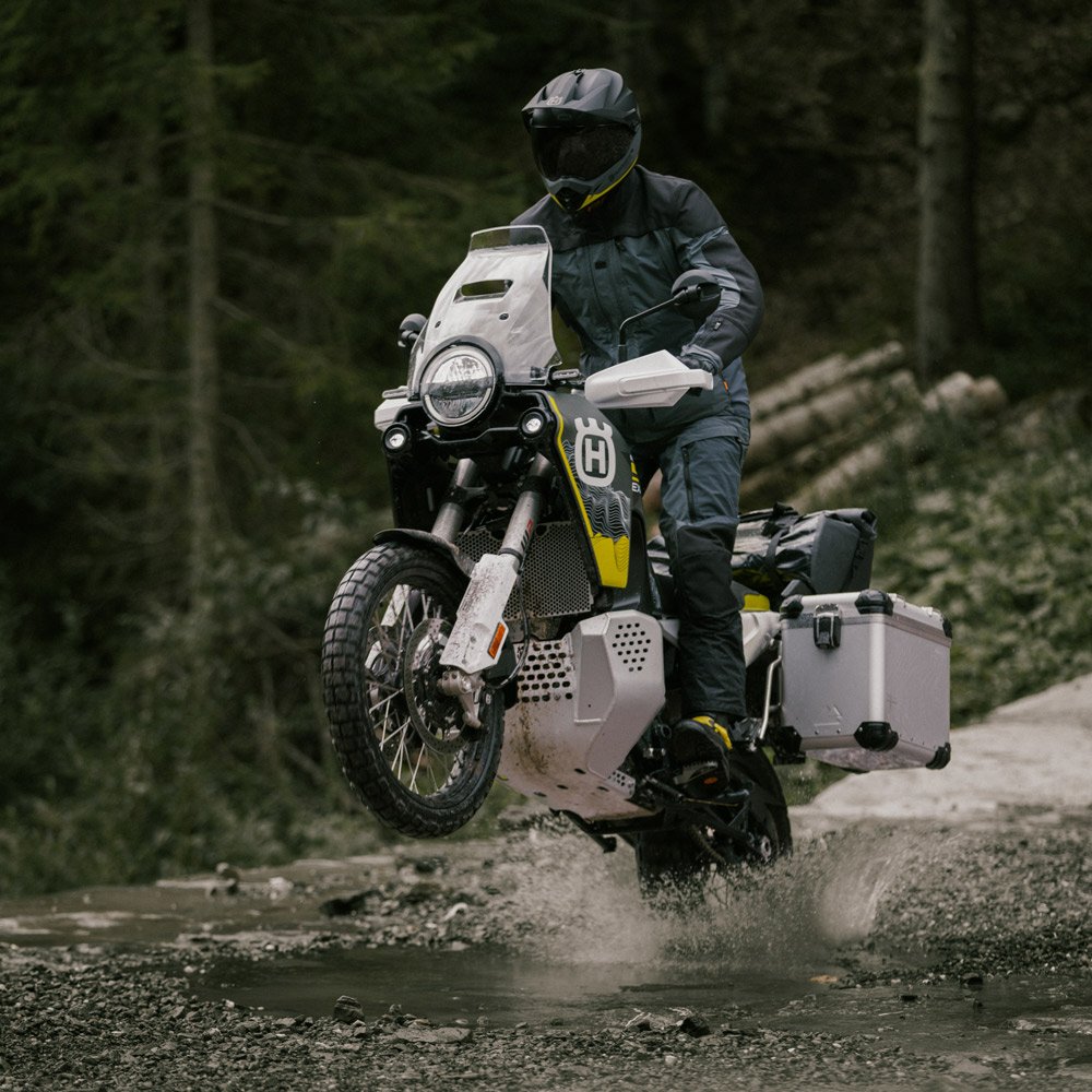 2025 Husqvarna Norden 901 Expedition