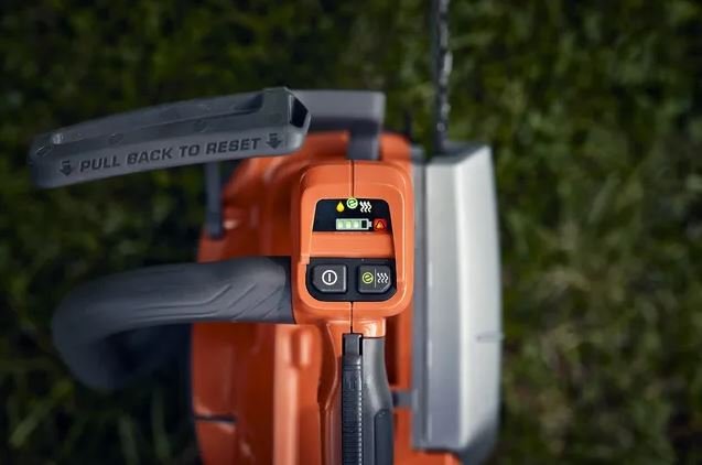 Husqvarna T542i XP® (tool only) Tophandle No battery / No Charger, Bluetooth SKU: 970 64 68 14