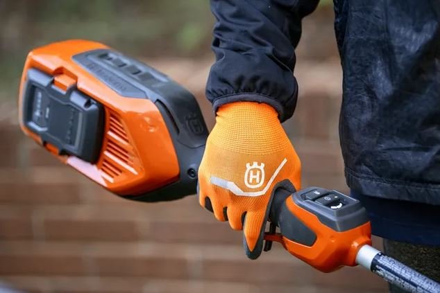 Husqvarna 330iK (tool only)