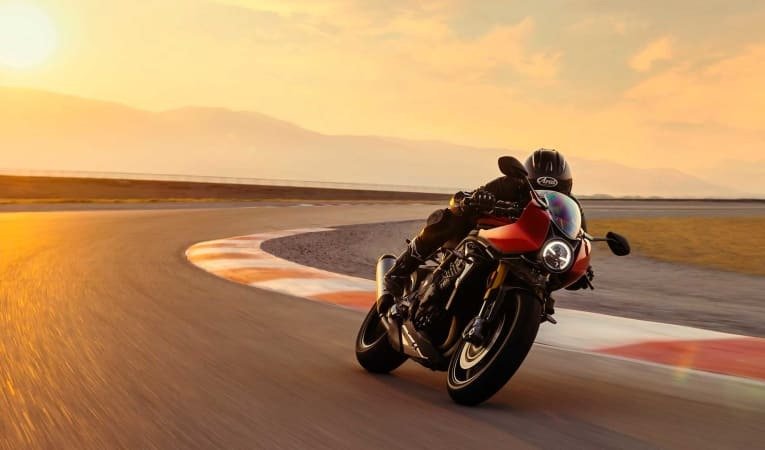 SPEED TRIPLE 1200 MODELS