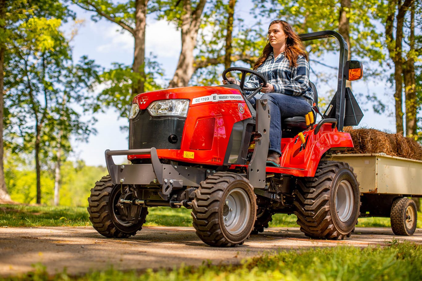 MF GC1700 Series Sub Compact Tractors | 22.5 24 HP