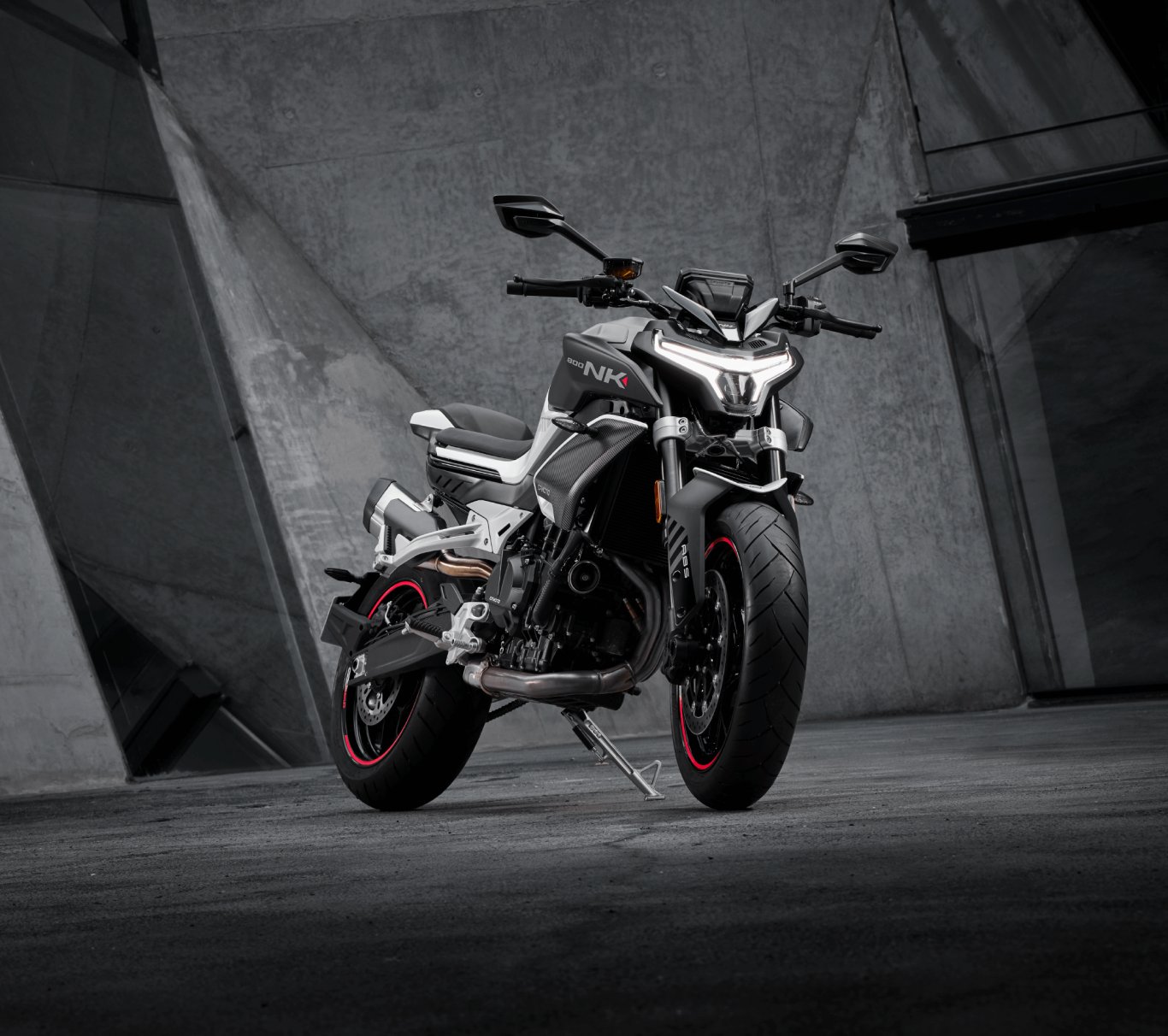 2024 CFMOTO 800NK Nebula White