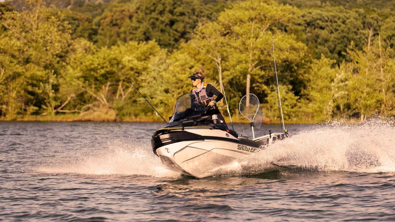 2025 Sea Doo FishPro Apex 300