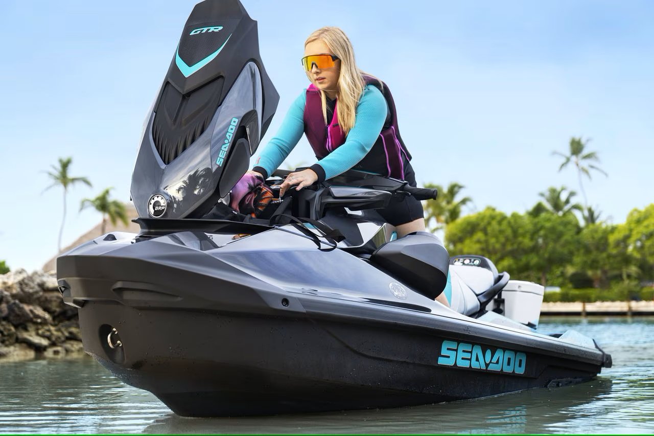 2025 Sea Doo GTR 230