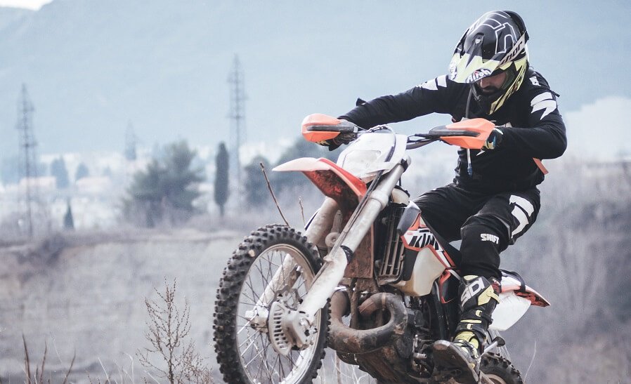 Important Tips for Winter Dirt Biking