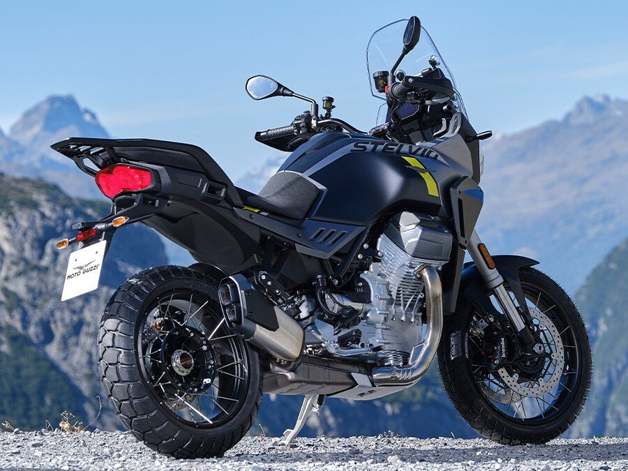 2025 Moto Guzzi Stelvio Giallo Savana