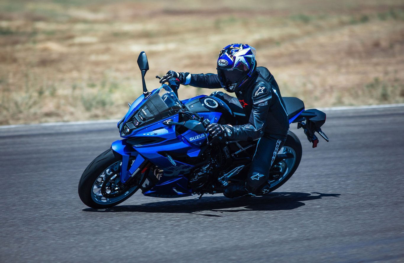 2025 Suzuki GSX-8R Metallic Triton Blue | BRP, Aprilia, Moto Guzzi
