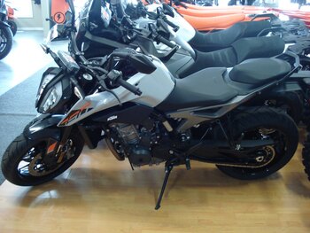 2026 KTM 390 Duke