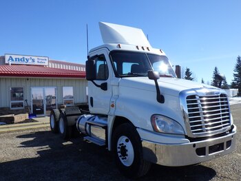 SOLD 2019 FREIGHTLINER CASCADIA X12564ST DAY CAB TRACTOR #3544