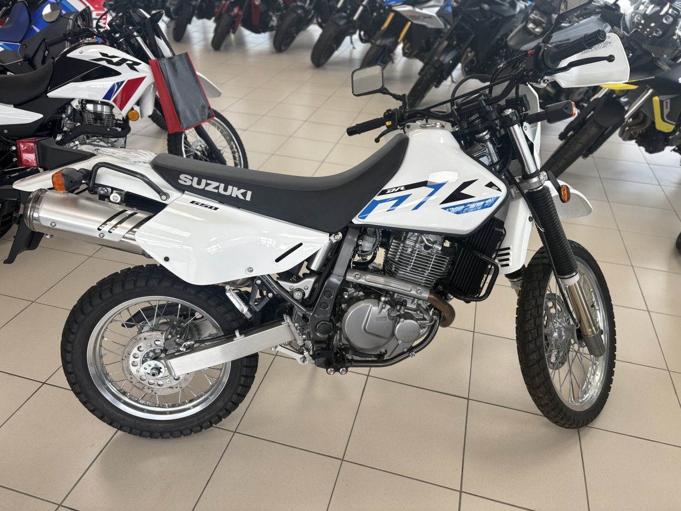 2025 Suzuki DR650SE Solid Special White No. 2