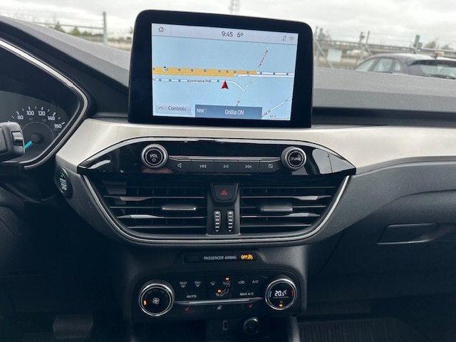 2020 FORD ESCAPE SEL 4WD / $212.74 BIWEEKLY INCLUDING TAX / LEATHER / NAVIGATION