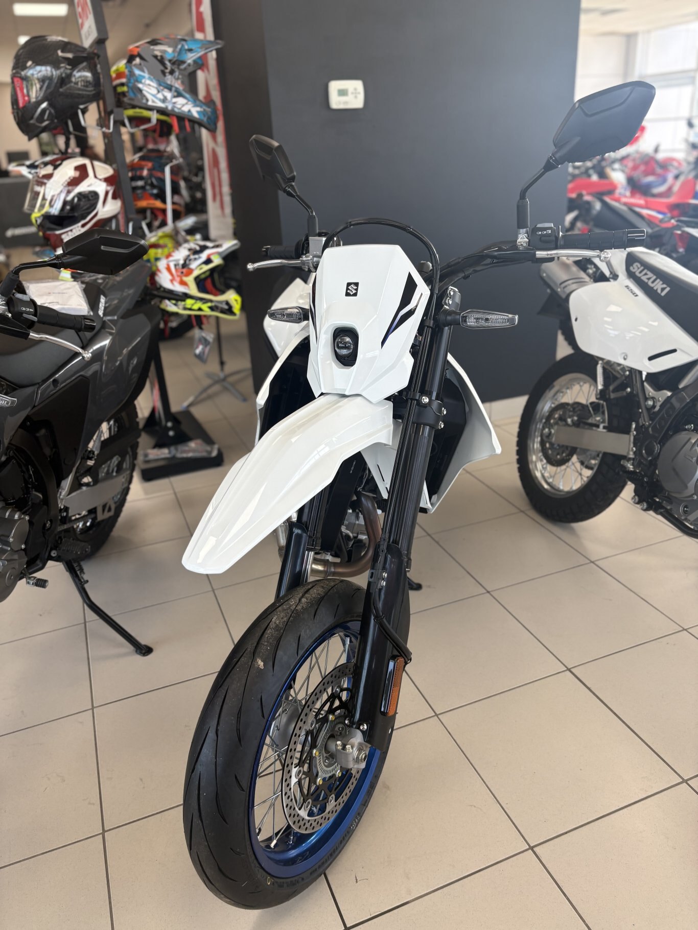 2025 Suzuki DR Z4SM Solid Special White No. 2