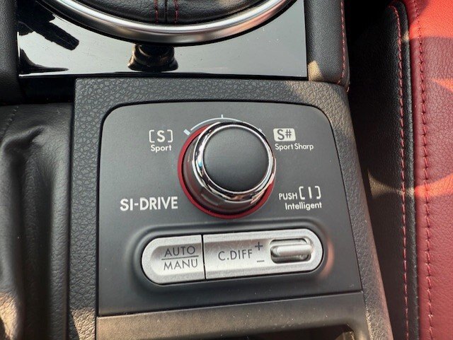 2020 SUBARU WRX STI LIMITED / $311.33 BIWEEKLY INCLUDING TAX / 6 SPEED MANUAL / SUNROOF / HEATED FRONT SEATS