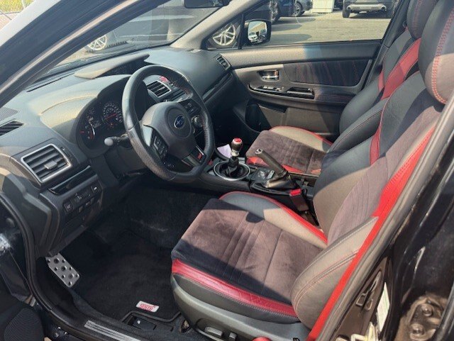 2020 SUBARU WRX STI LIMITED / $311.33 BIWEEKLY INCLUDING TAX / 6 SPEED MANUAL / SUNROOF / HEATED FRONT SEATS