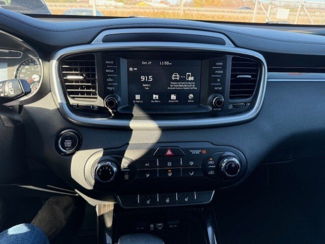2019 KIA SORENTO EX 7 PASSENGER AWD / $224.73 BIWEEKLY INCLUDING TAX / HEATED STEERING WHEEL / APPLE CARPLAY