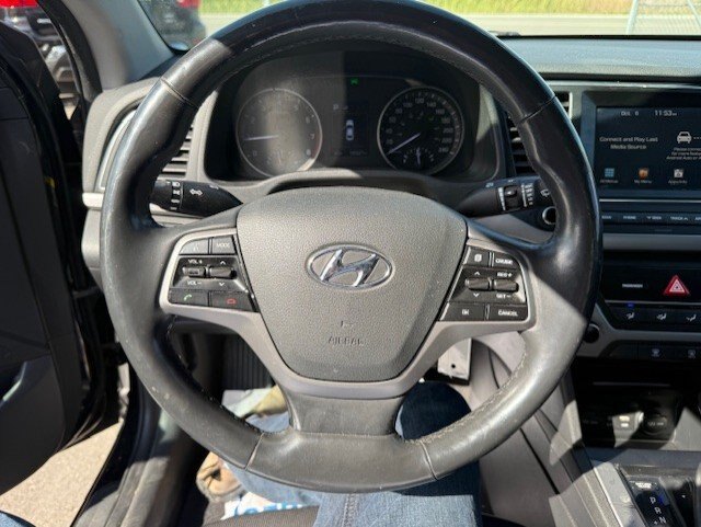 2018 HYUNDAI ELANTRA GL / $146.60 BIWEEKLY INCLUDING TAX / BLIND SPOT MONITORING / HEATED STEERING WHEEL